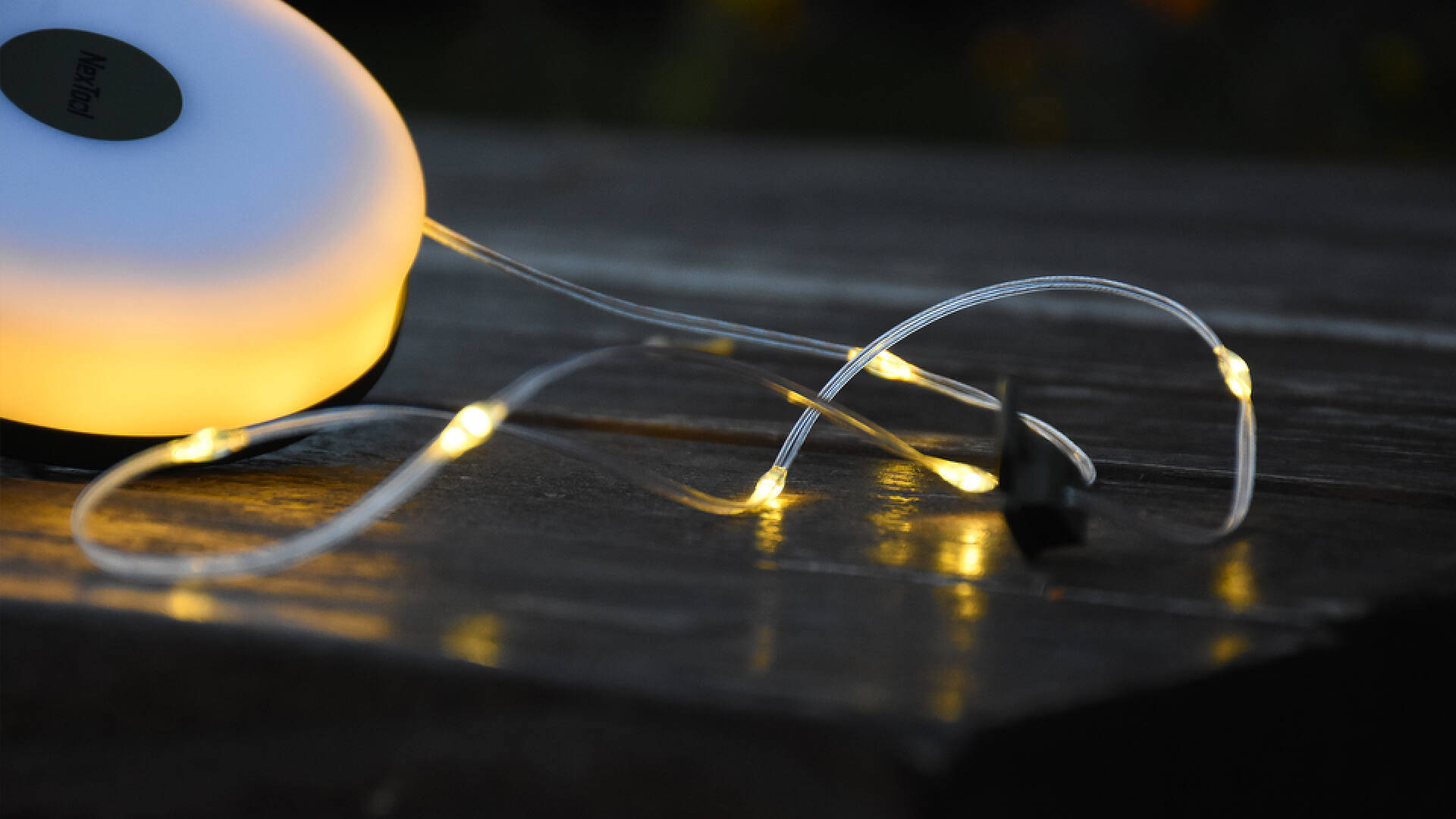 照明氛围二合一露营怎能没有它？瓦力棋牌游戏纳拓星河露营灯：(图7)